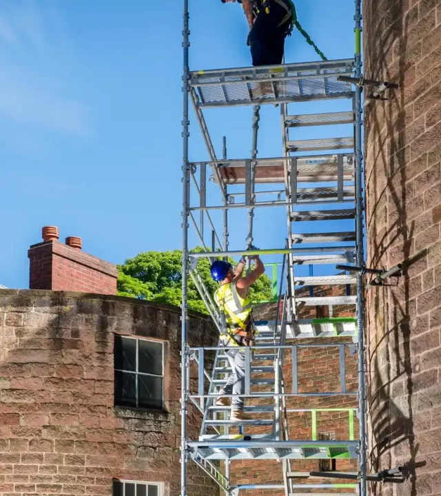 scaffolding-vertical